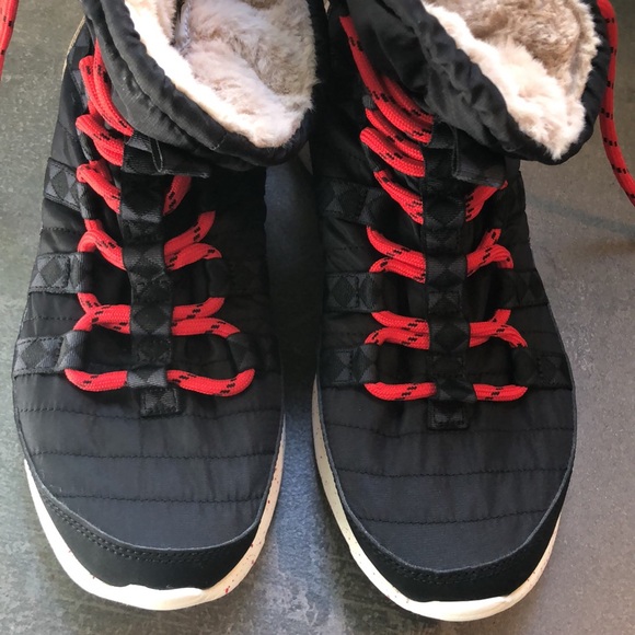 Comfy Nike Snow Boot - Picture 3 of 6